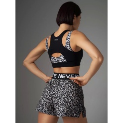 Шорты с брендированным поясом